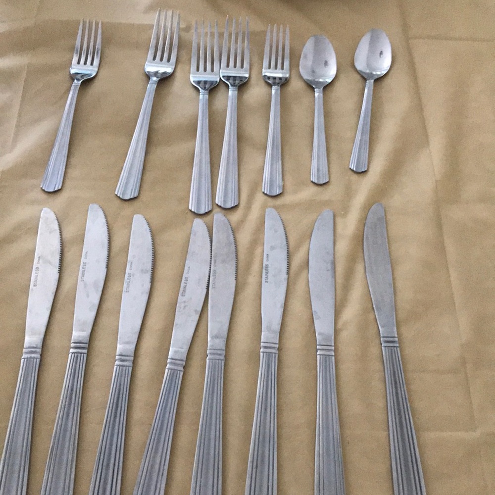 Stainless flatware 15 pc